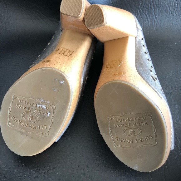 Used shoes - Picture 5 of 5